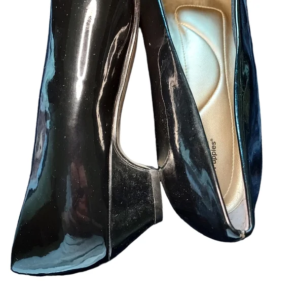 Hush Puppies Soft Flex black patent leather shoes, size 11EW - Picture 3 of 6